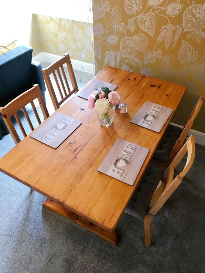 The Beach Hut - 1 Bedroom Apartment Near The Beach บอร์นมัธ ภายนอก รูปภาพ