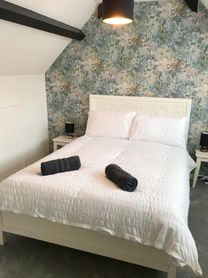 The Beach Hut - 1 Bedroom Apartment Near The Beach บอร์นมัธ ภายนอก รูปภาพ