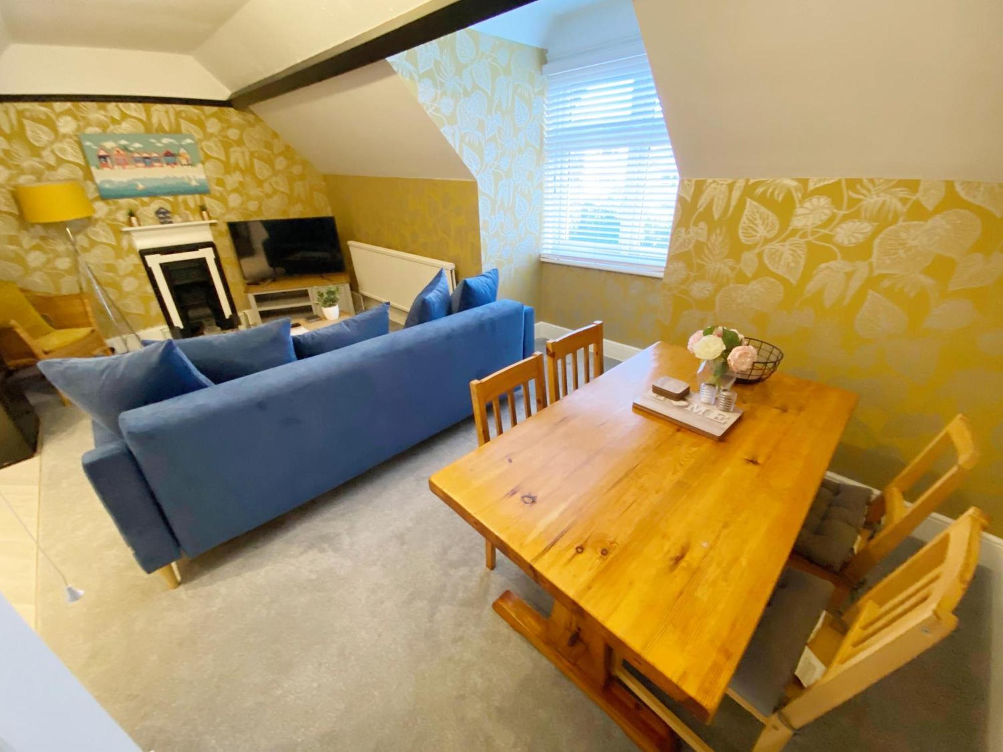 The Beach Hut - 1 Bedroom Apartment Near The Beach บอร์นมัธ ภายนอก รูปภาพ